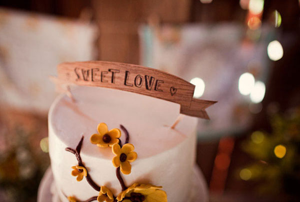 Wedding-cake-toppers-21